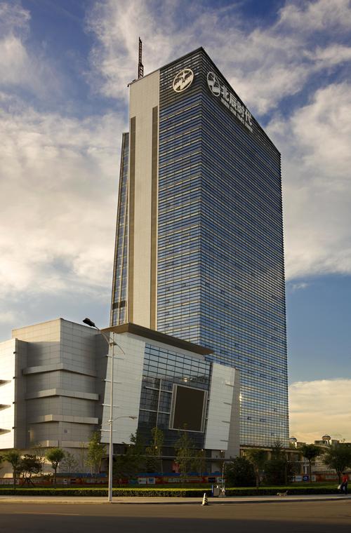楼获2013年度中国写字楼金厦奖三项大奖